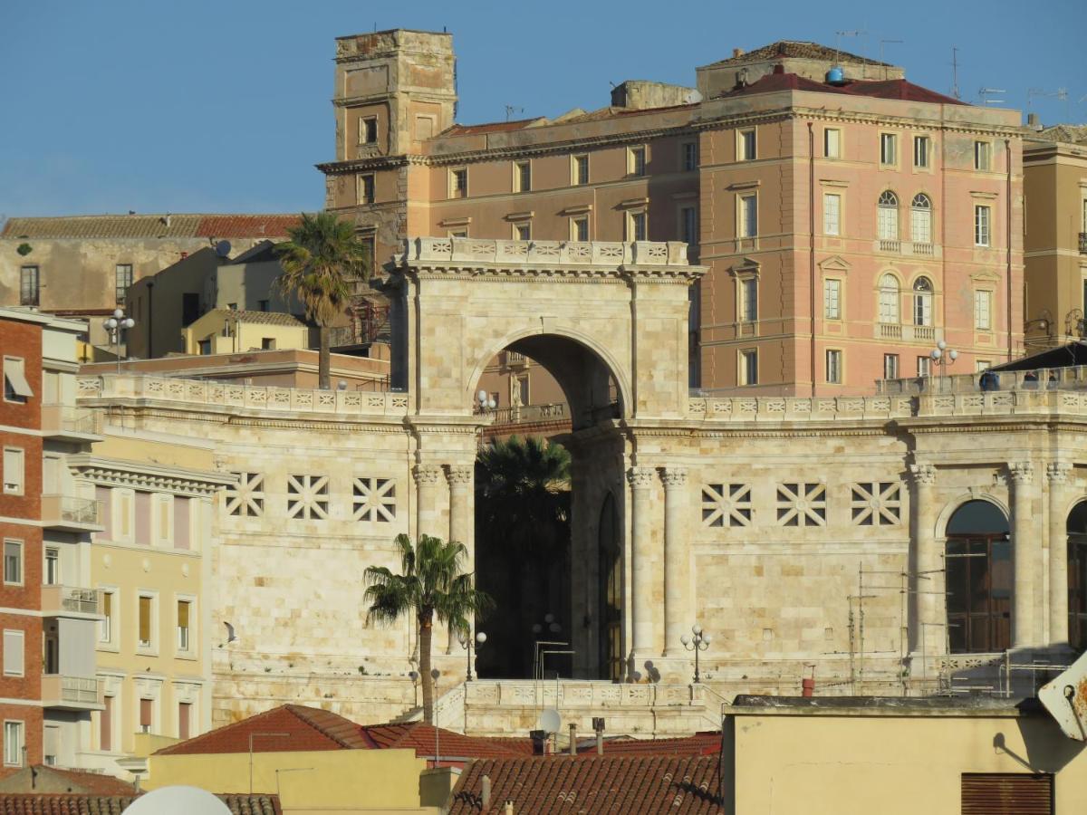 Luna Rossa Rooms Cagliari Extérieur photo