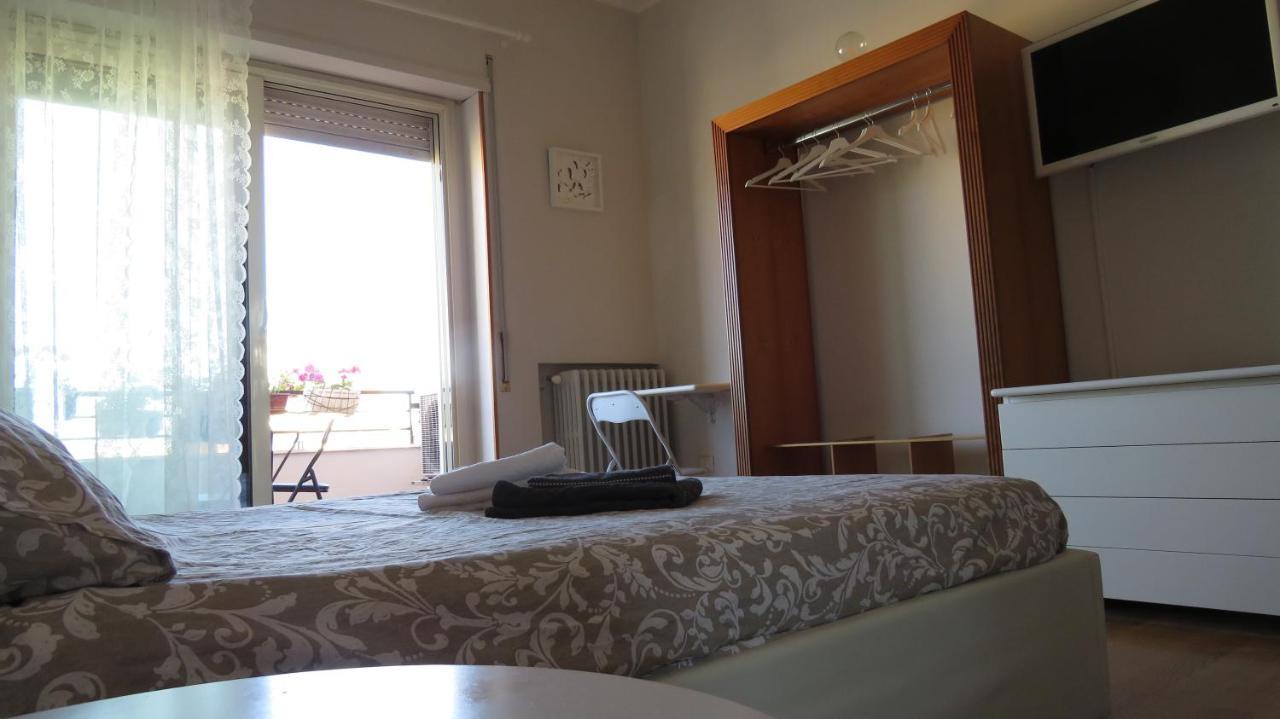 Luna Rossa Rooms Cagliari Extérieur photo